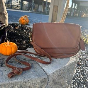 Vintage Coach “Ritchie” #9937, small leather bag